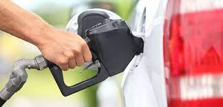 8 Easy Tips to Stay Safe at the Pump